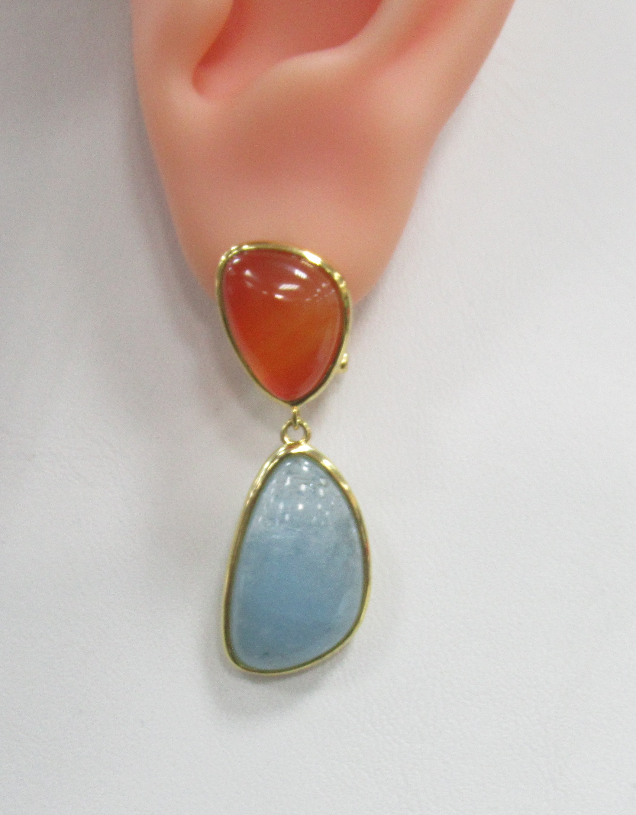 Серебряные серьги с аквамаринами и халцедонами